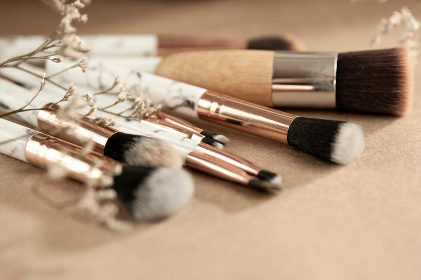 Clean makeup brushes with dried flowers